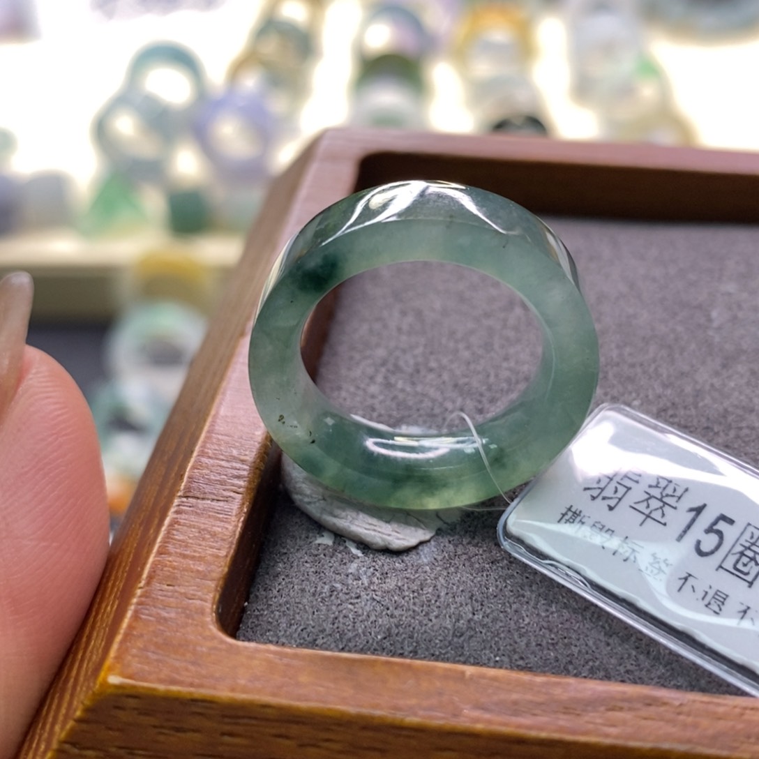 翡翠戒指未镶嵌戒指