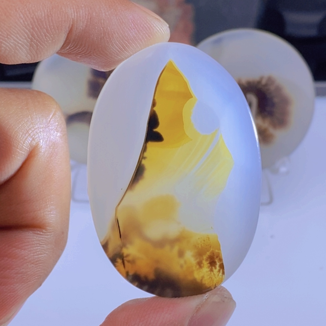 玛瑙/玉髓颈饰未镶嵌