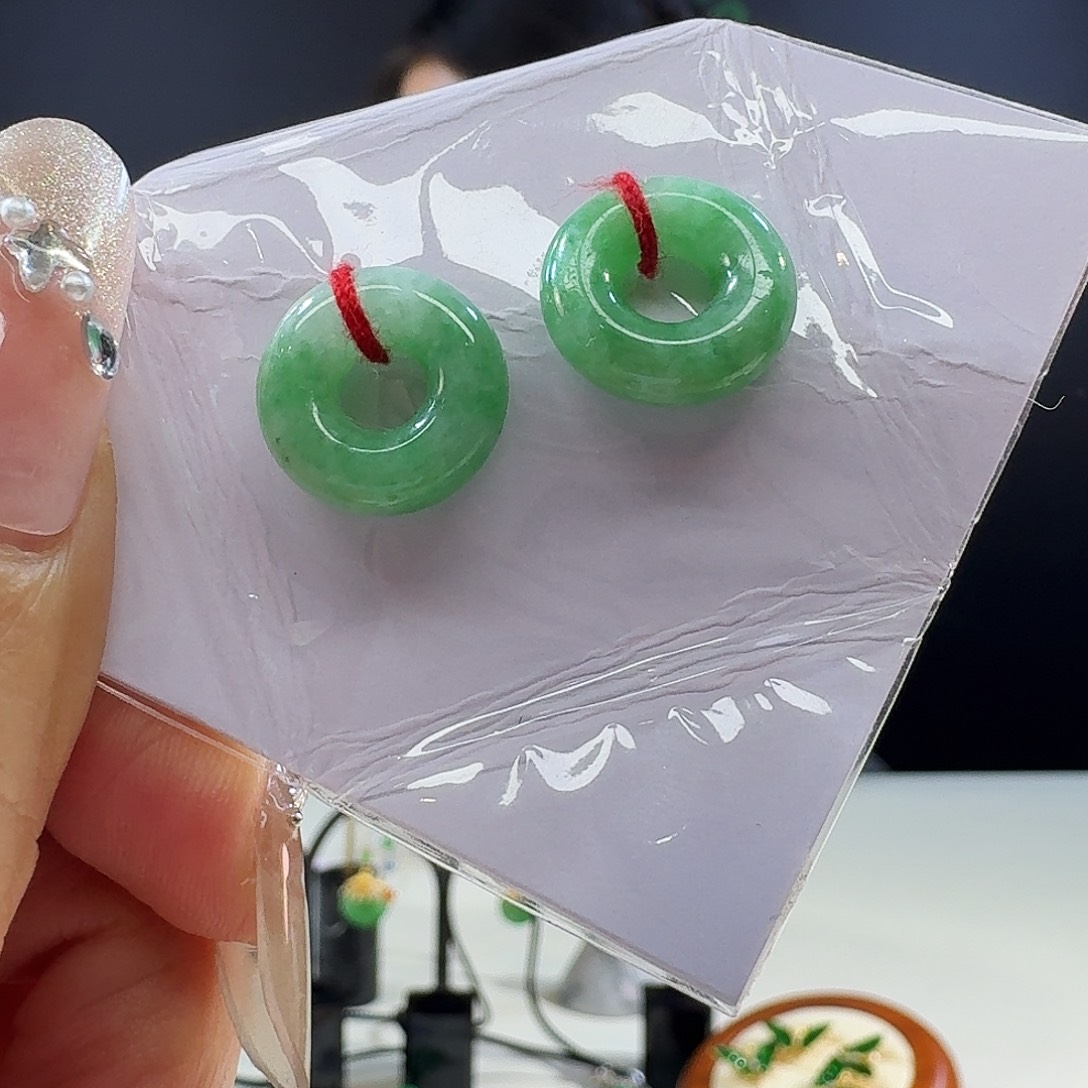 翡翠未镶嵌耳饰未镶嵌