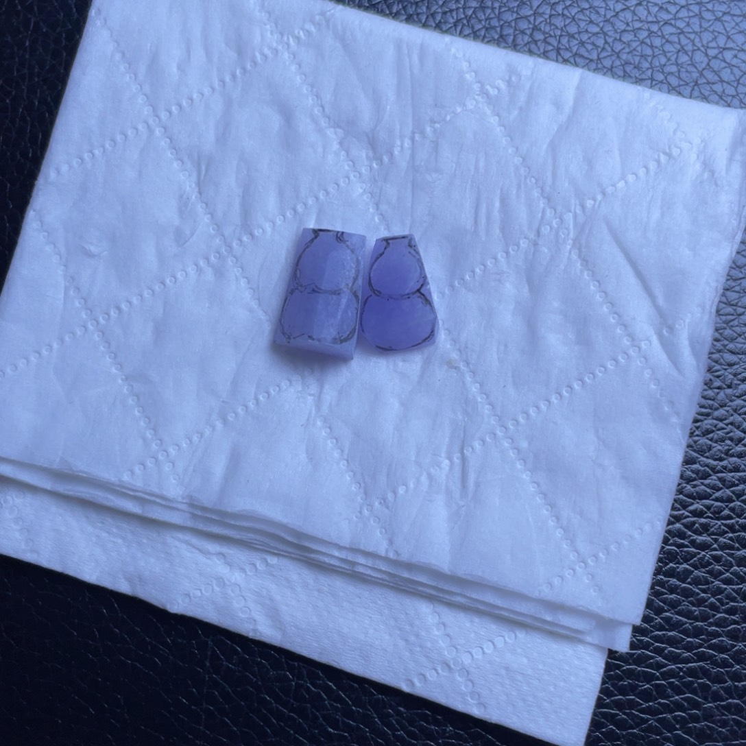 傲***梅定制翡翠未镶嵌定制紫色葫芦一对