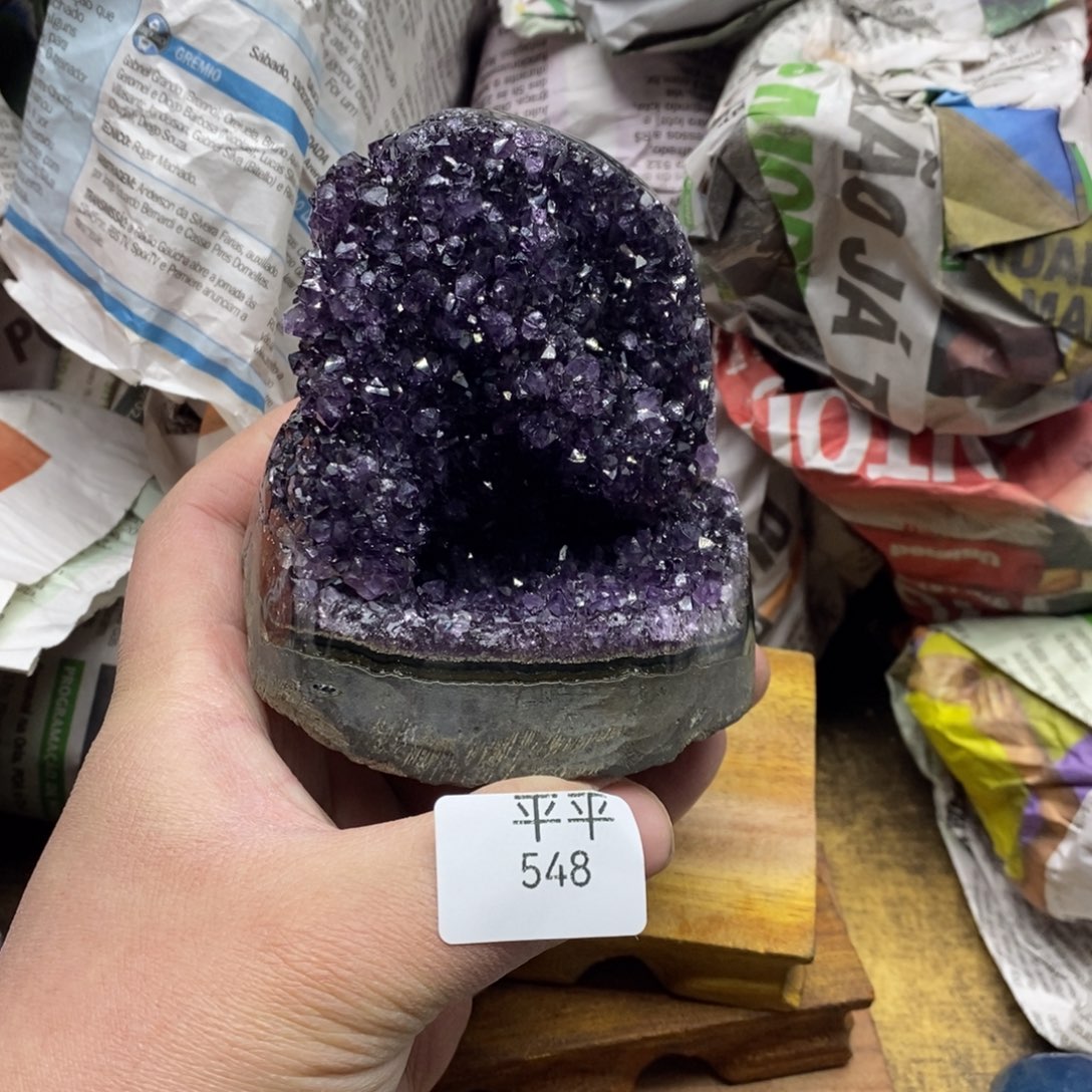 紫晶乌拉圭未镶嵌