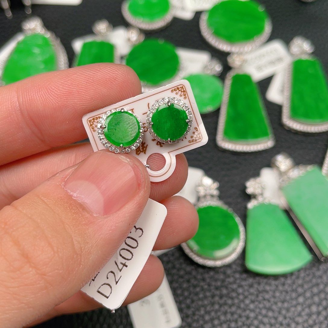 【闪购商品】翡翠吊坠(不含链)银S925镶嵌