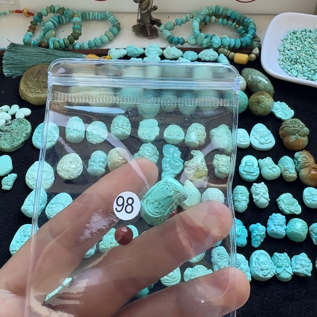 凯***凯南红玛瑙未镶嵌珠宝奇石