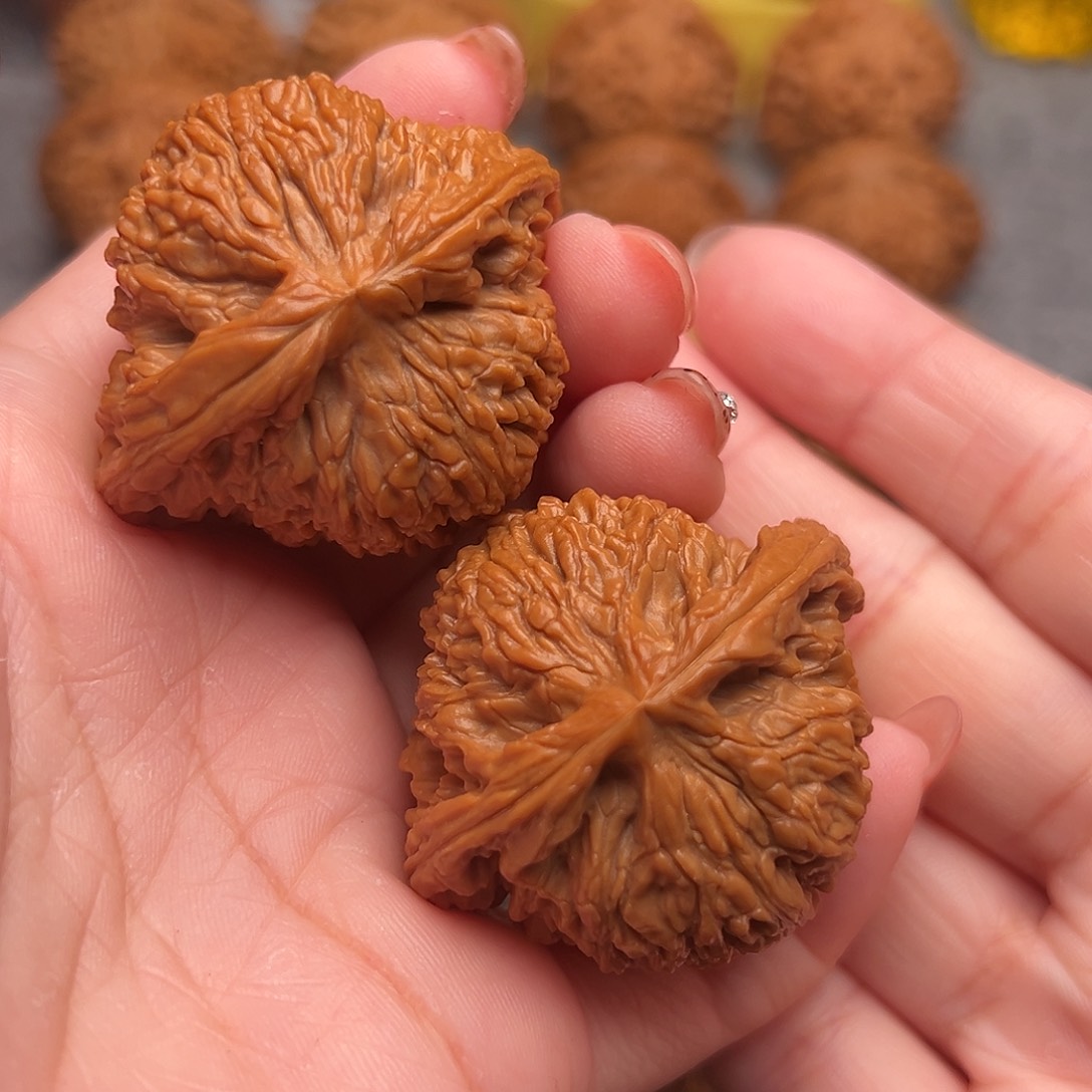 把件文玩核桃精品粗棱爆肉南疆石46全品毕业款