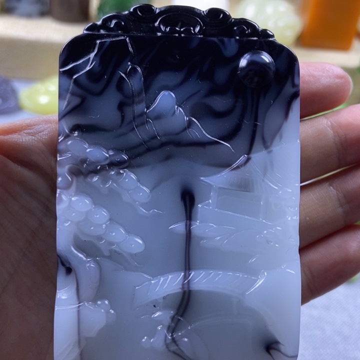 和田玉未镶嵌颈饰