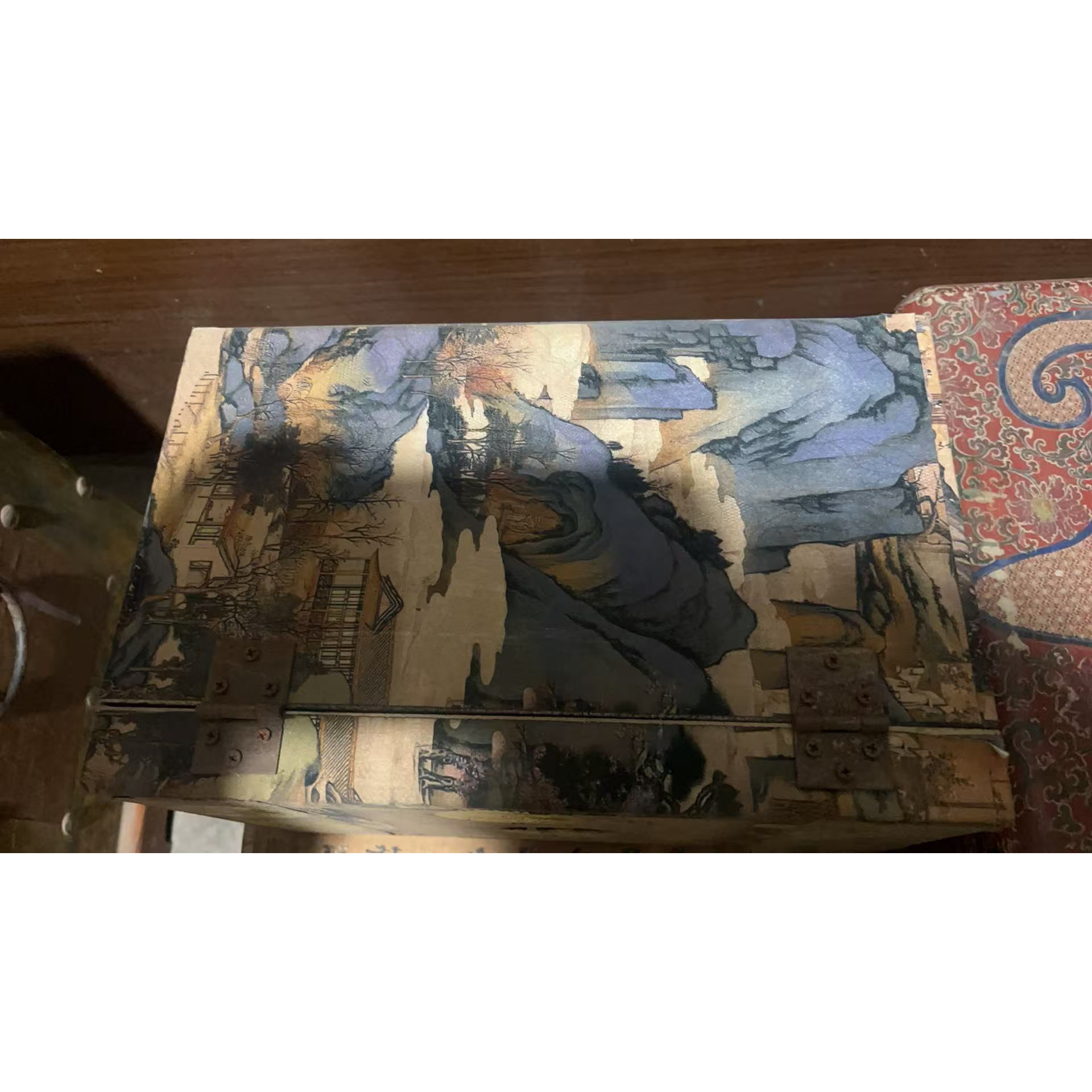 精品摆件瓷器山水箱开