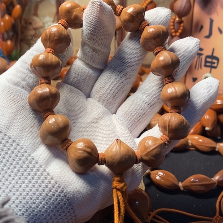 橄榄核手串/手链1.7蜜桃铁盒