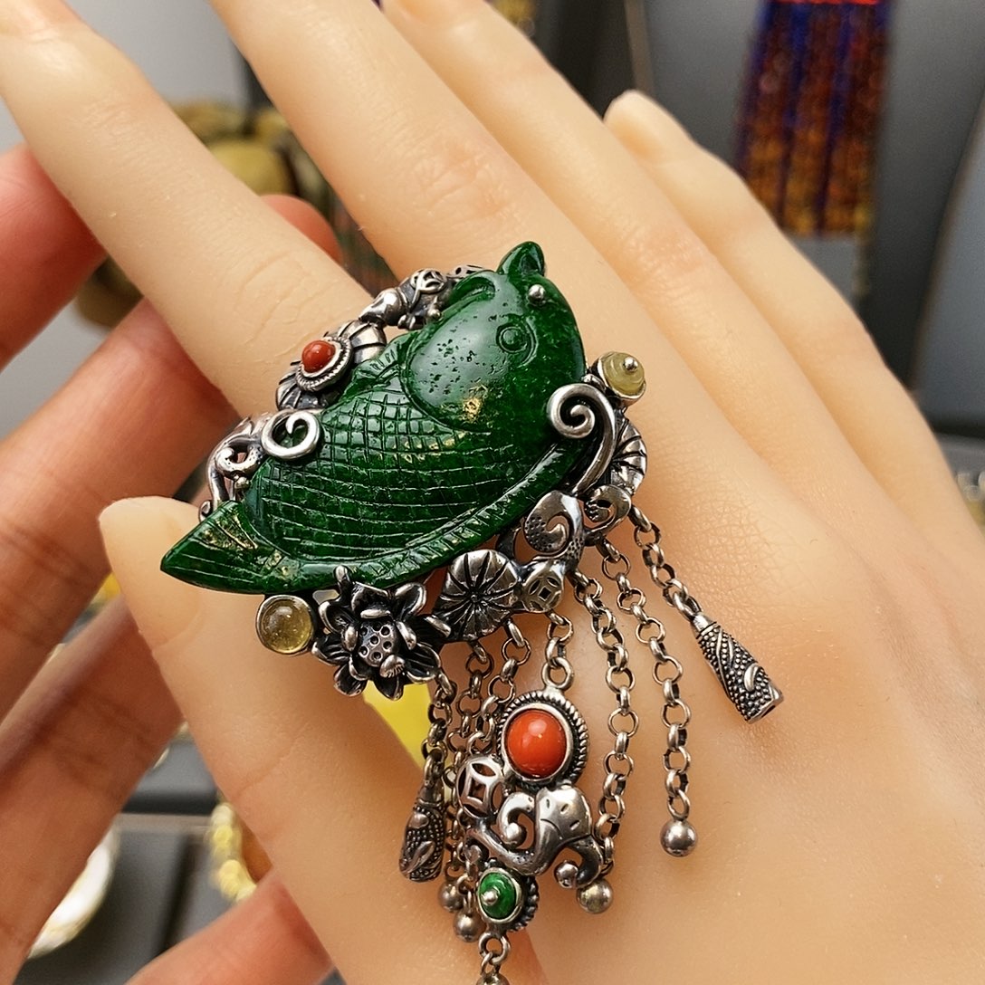 翡翠戒指银S925镶嵌戒指