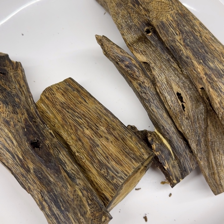 沉香碎屑沉香金沙叶142.8克