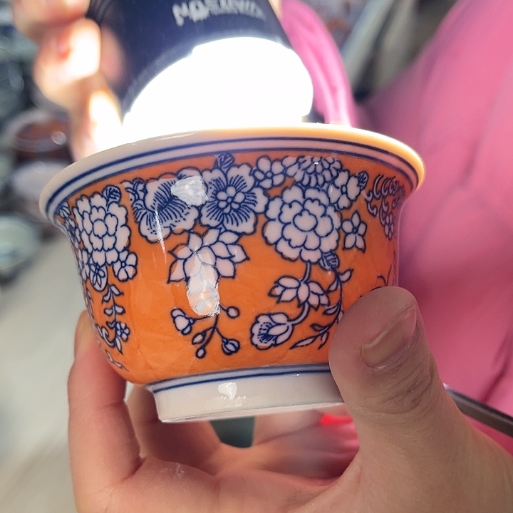 瓷片//////景德镇陶瓷杯子。红。