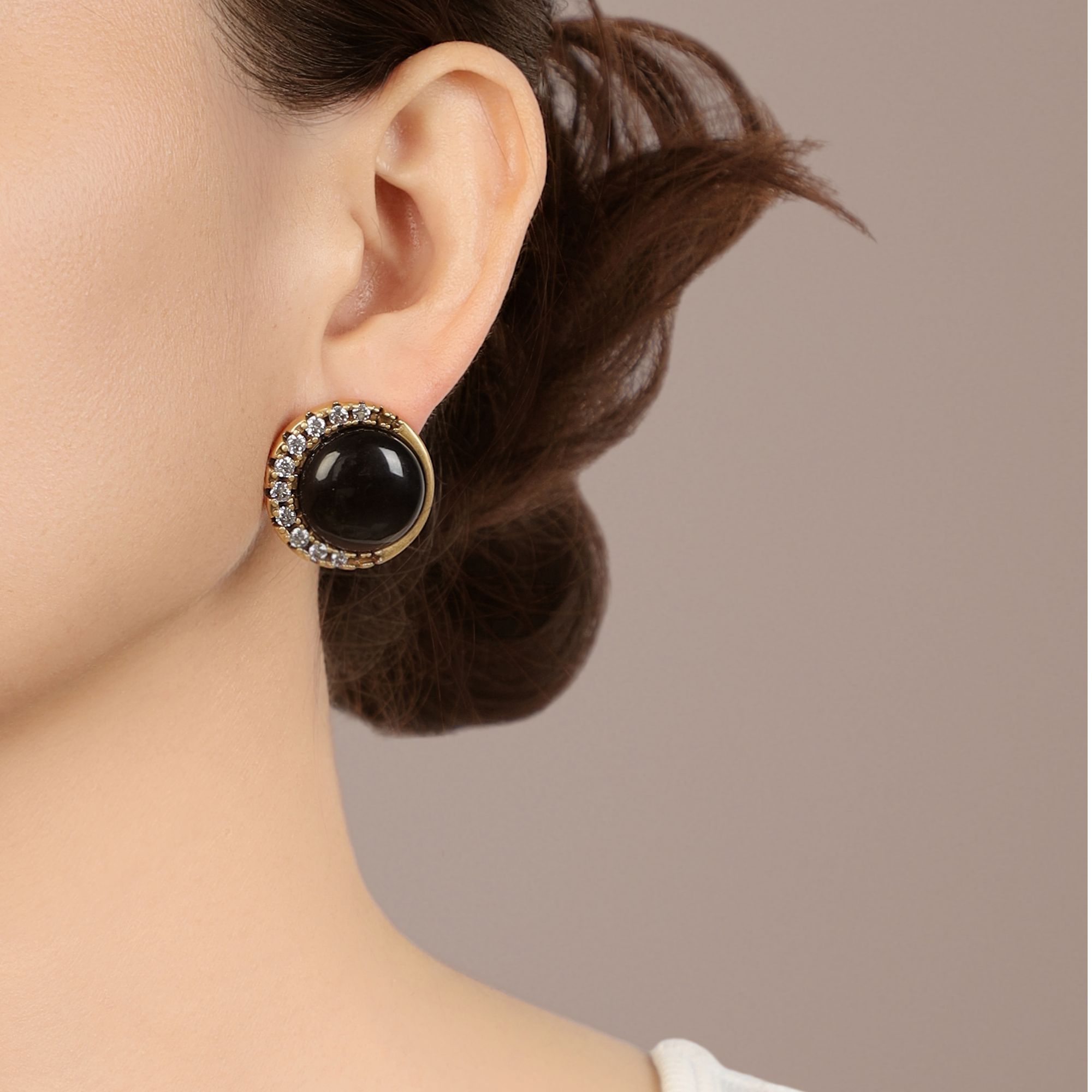 铜合金耳饰 E25复古镶钻黑色椭圆石复古小众轻奢百搭优雅设计耳钉
