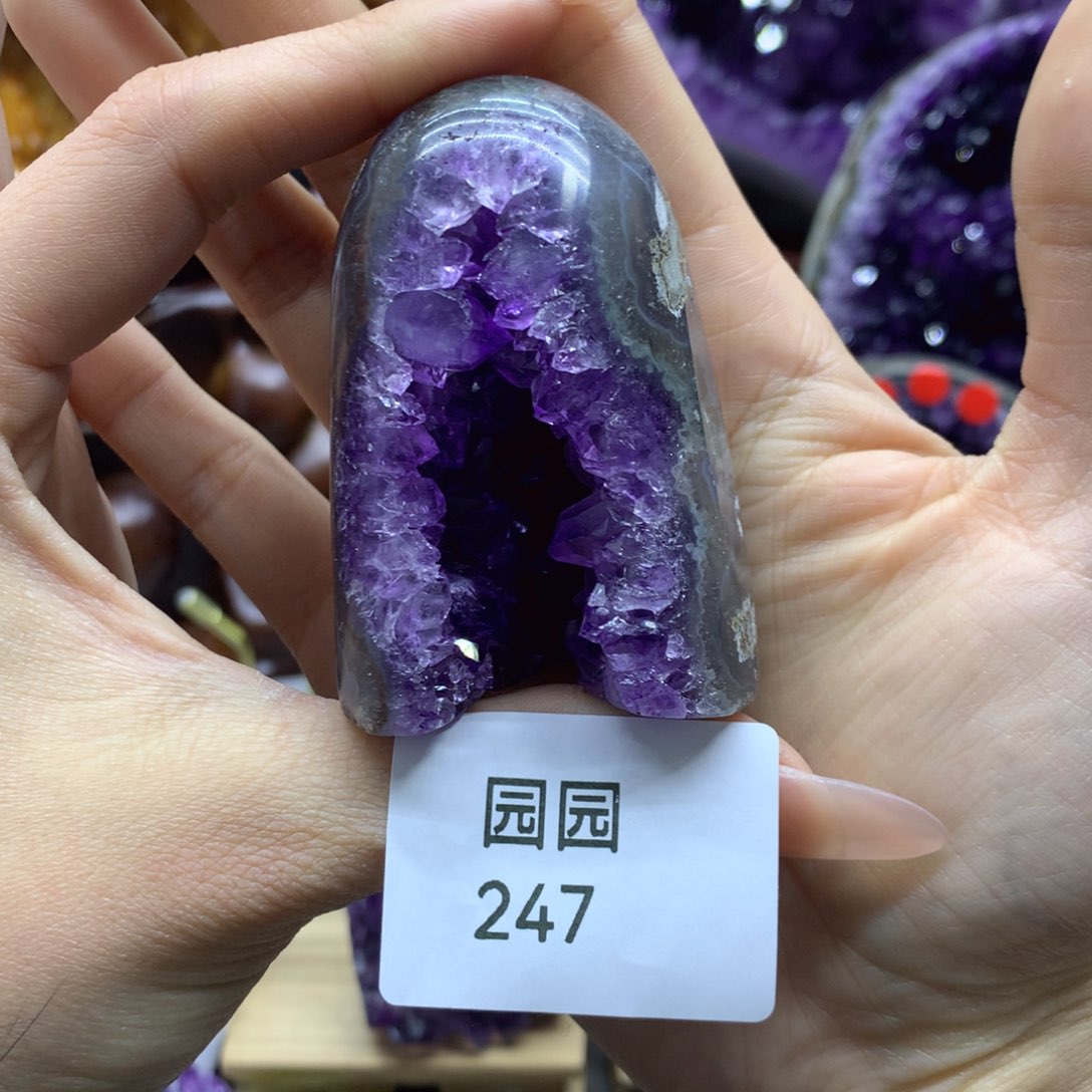 紫晶大型摆件（非配饰）未镶嵌