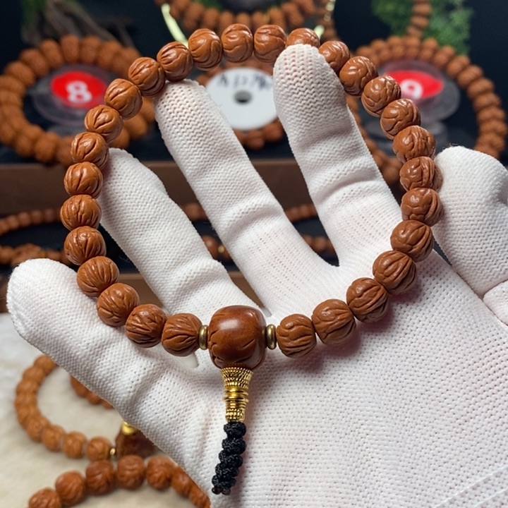 桃核吊坠小*?秦岭龙纹