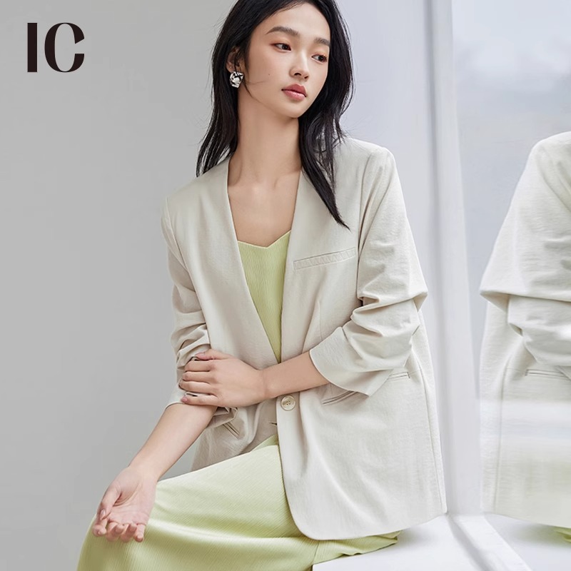 IC百搭休闲西装小西服外套2024新款宽松无领七分袖短款开衫上衣女