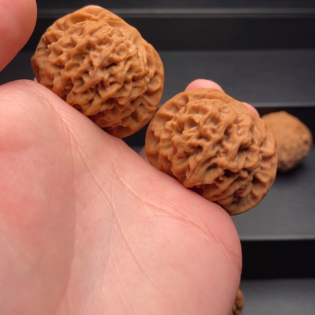 文玩核桃把件活**里秦闷