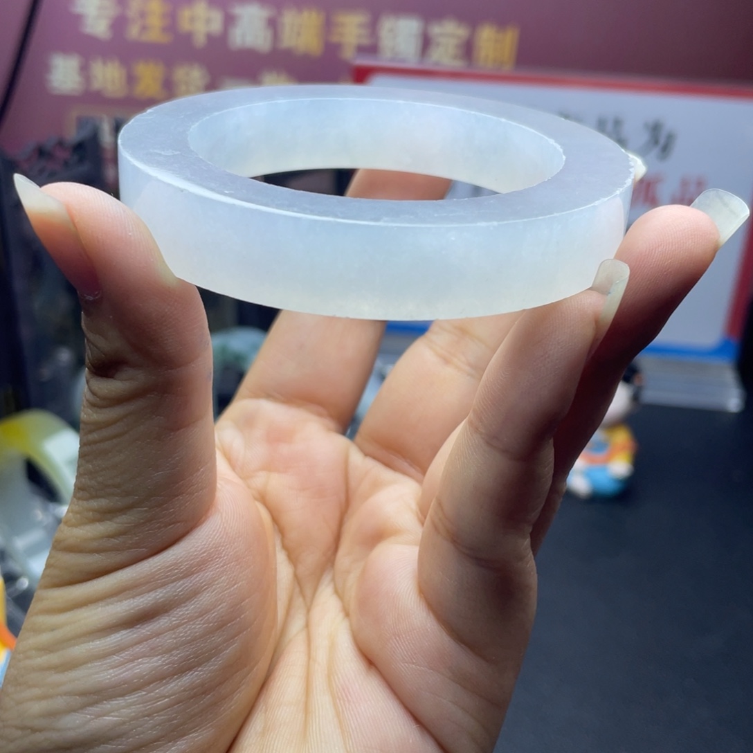 定制翡翠未镶嵌缅A翡翠多样发一定金