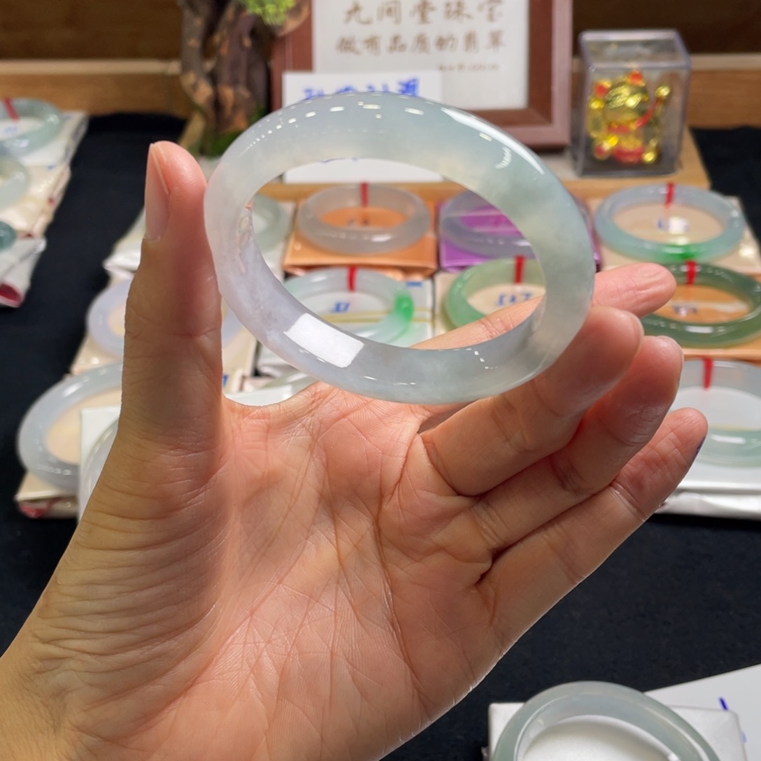 翡翠手镯未镶嵌53贵妃冰蓝