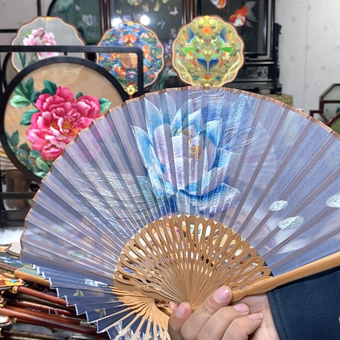 刺绣梵*语苏州纯手工制作