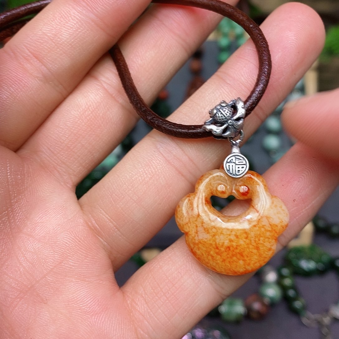 翡翠颈饰银S925镶嵌漂亮美眉