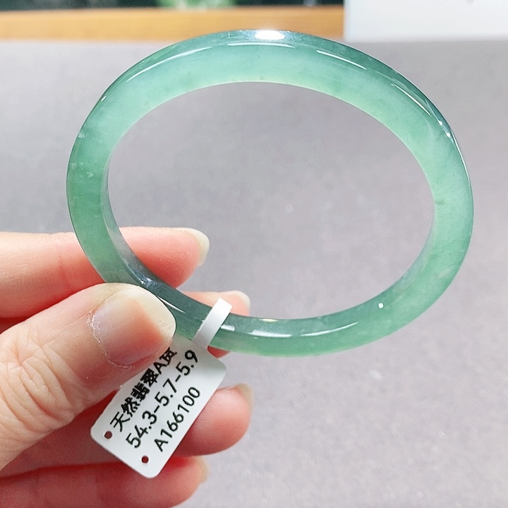 【闪购商品】翡翠手镯（圆镯）未镶嵌