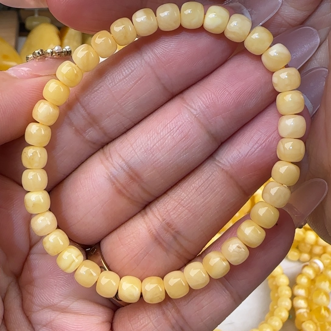 蜜蜡未镶嵌手链白花老型手串