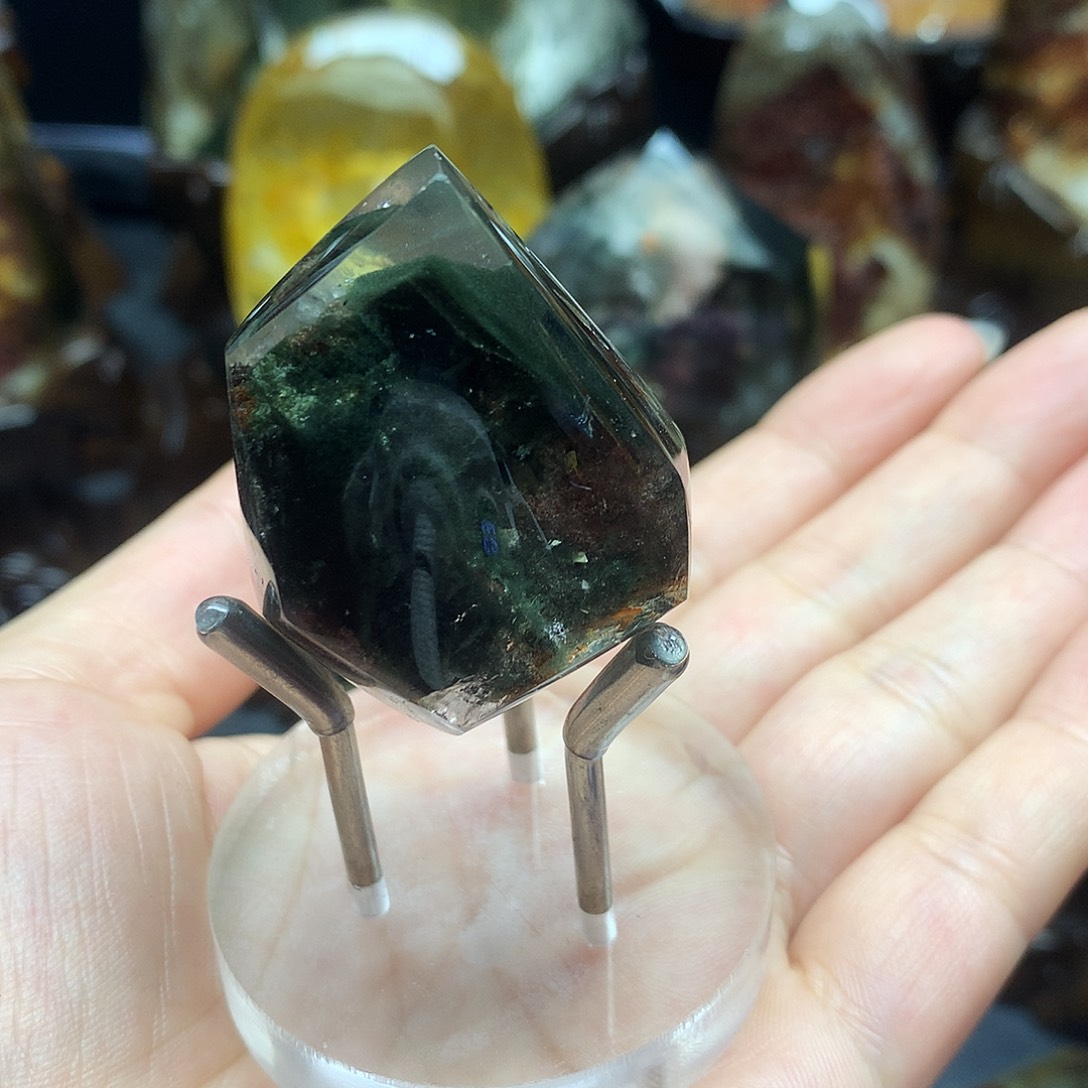 阳***阳水晶珠宝半成品未镶嵌