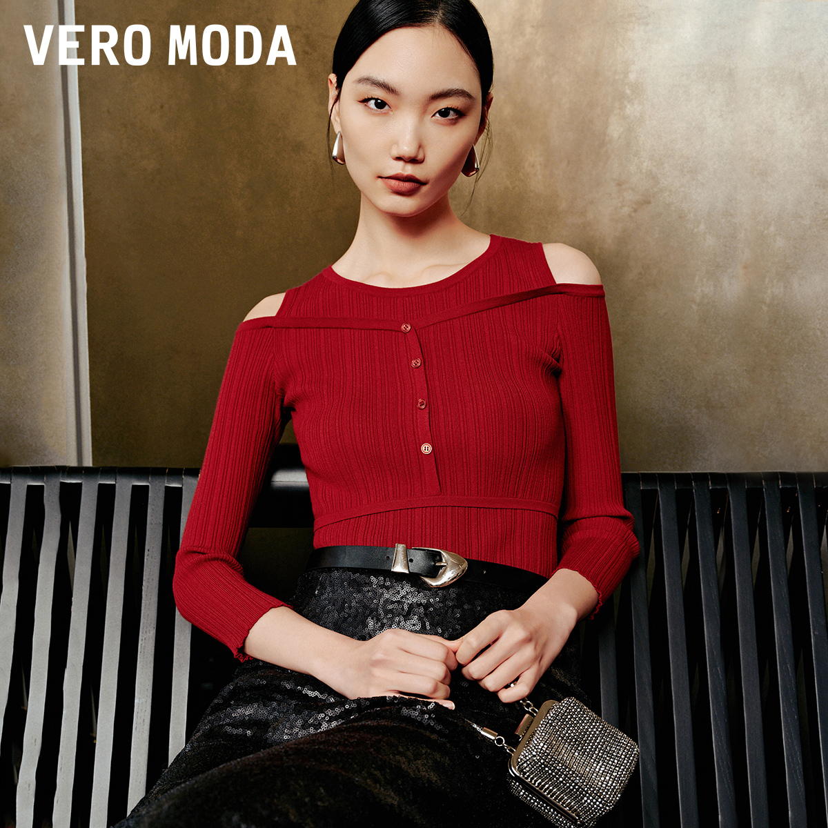 Vero Moda针织衫商场同款挖肩设计纽扣装饰七分袖流光风老钱风
