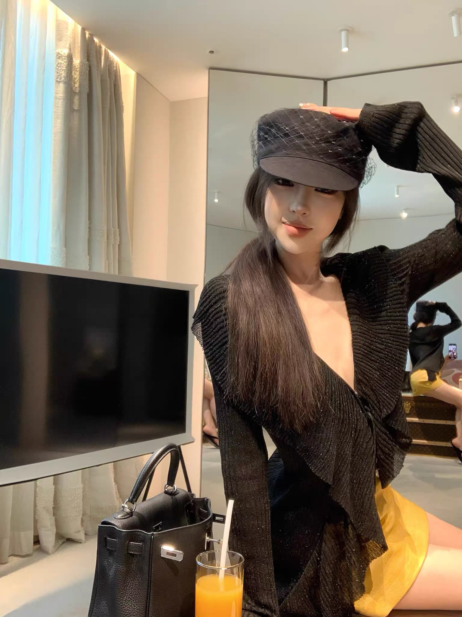 秀智 早秋新款金色细闪荷叶边针织开衫女轻薄性感V领上衣开衫