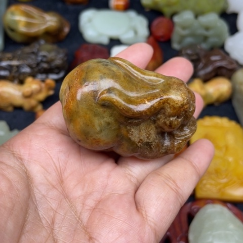 蛇纹石玉未镶嵌颈饰39