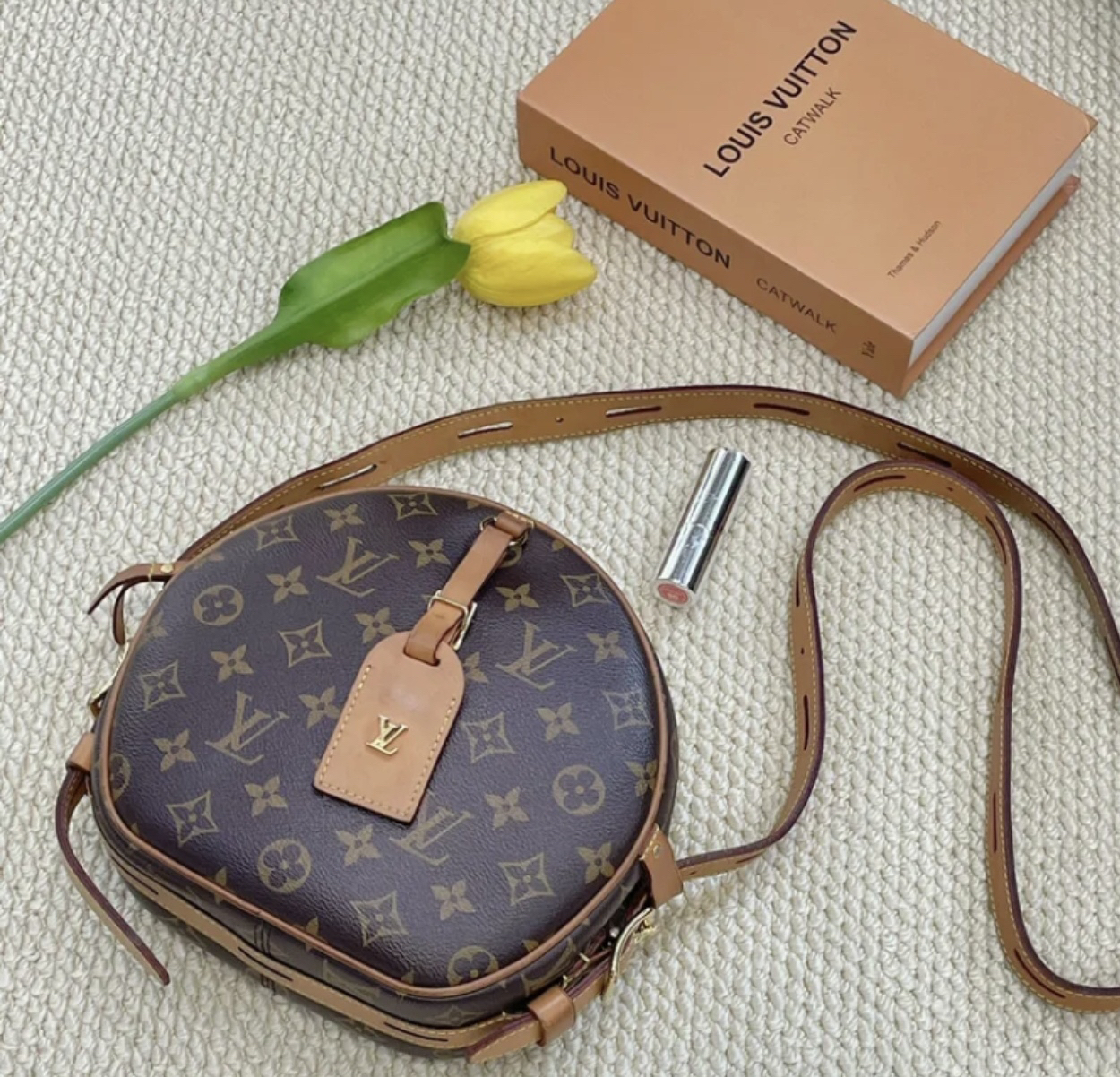 95新 LouisVuitton/路易威登 LV 圆饼老花斜挎包/3137