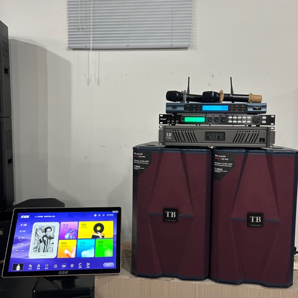 9新  （包邮）美国天博保时捷系列12寸音响四件套➕欢唱客点歌机