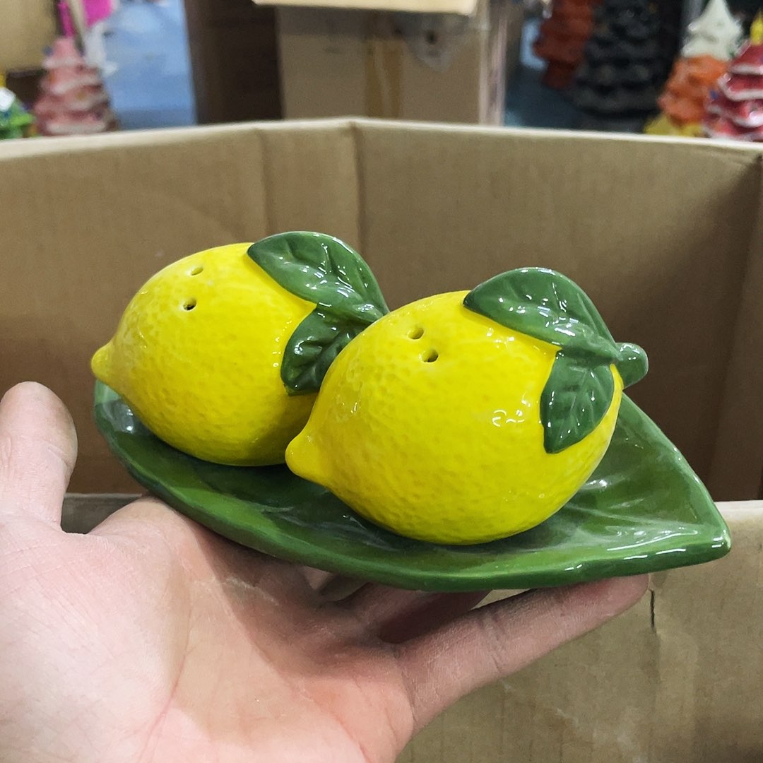 摆件       微瑕。      