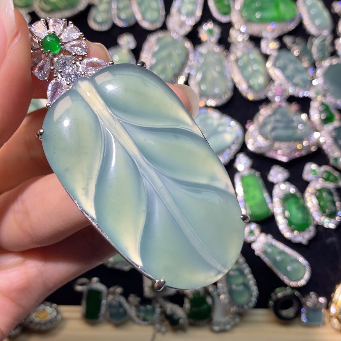 翡翠未镶嵌颈饰天然