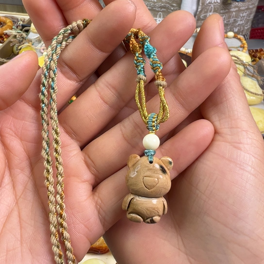 蜜蜡裸石未镶嵌蜜蜡