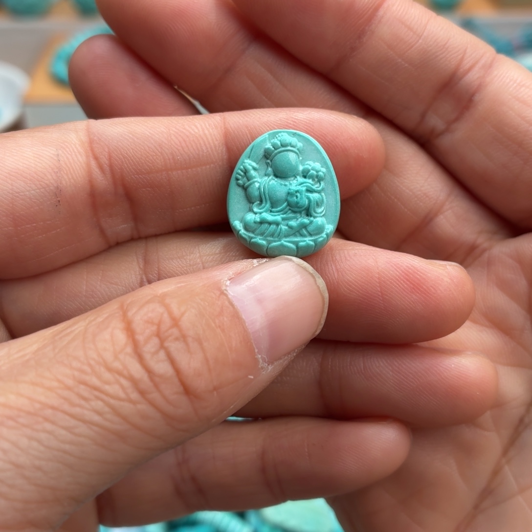 绿松石未镶嵌珠宝奇石