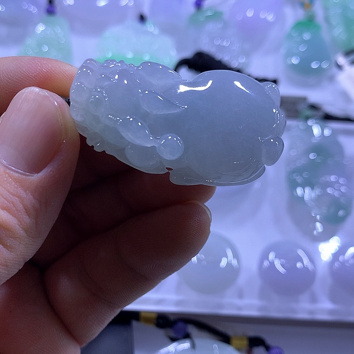 翡翠未镶嵌颈饰天然翡翠A货吊坠