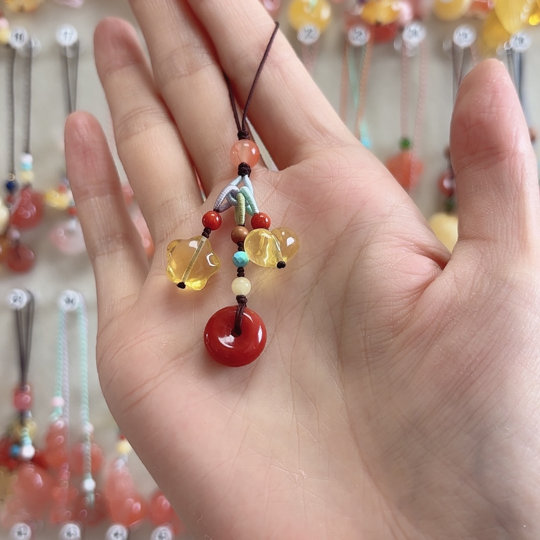 淡***香南红玛瑙未镶嵌吊坠(赠链)