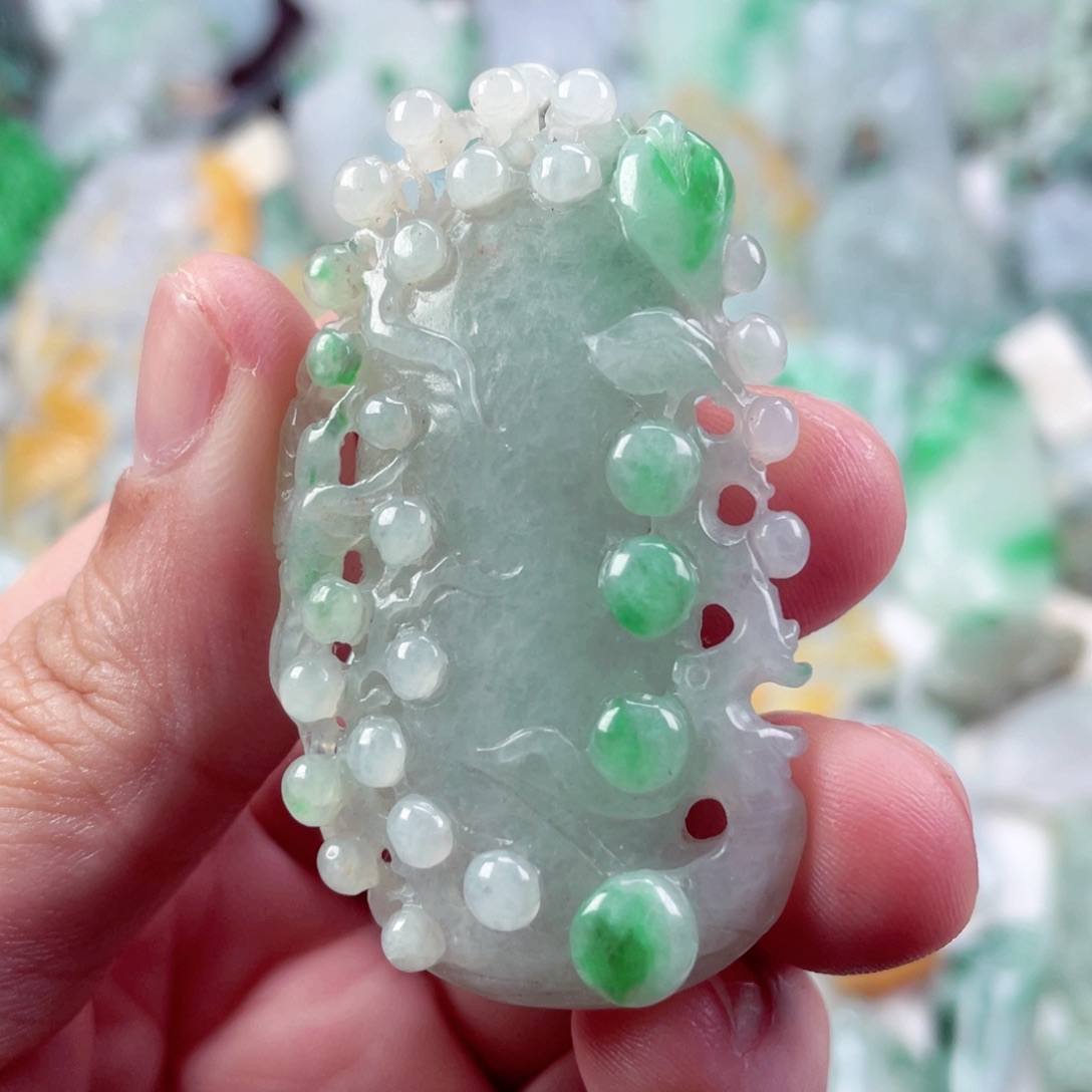 翡翠未镶嵌吊坠(不含链)