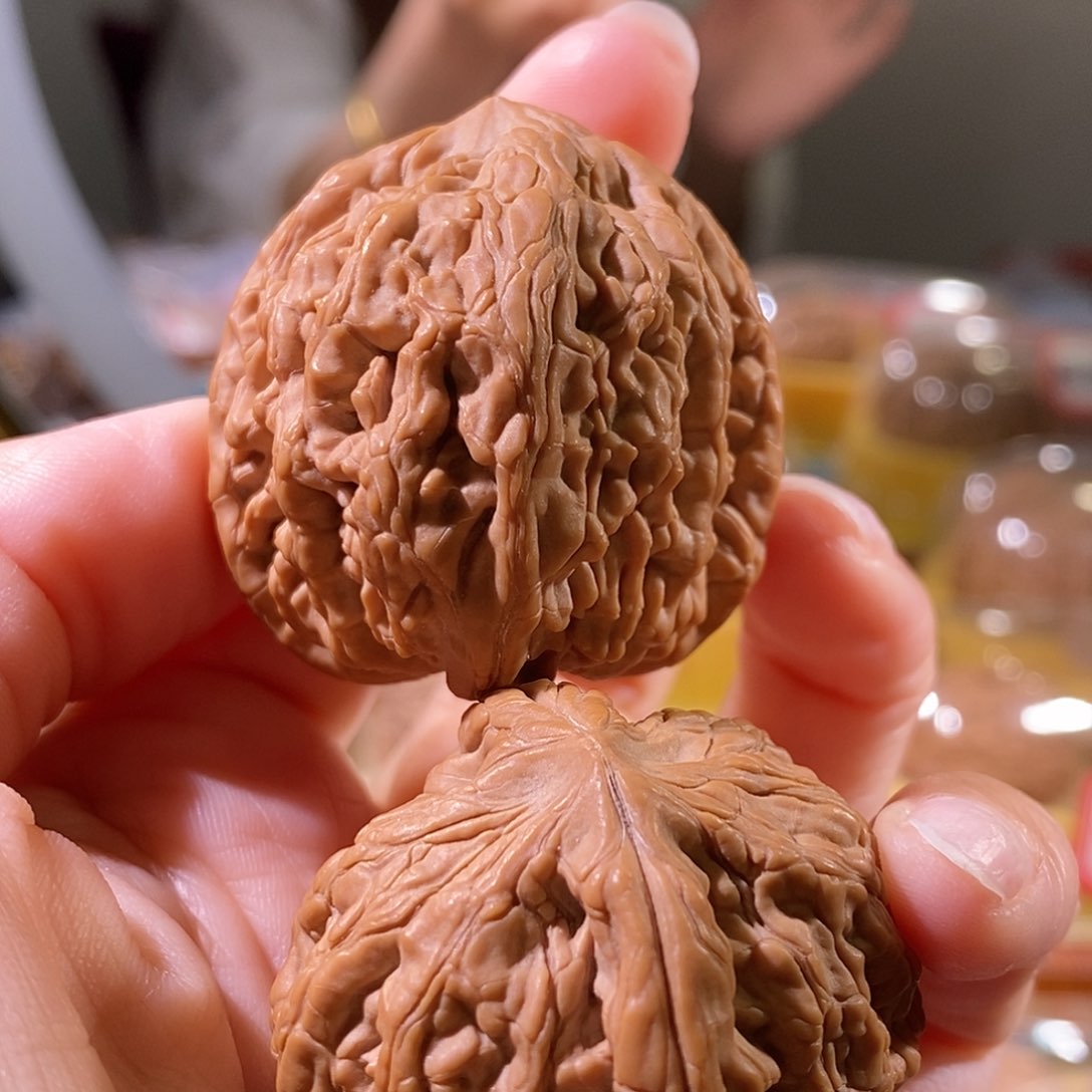 文玩核桃吊坠亮*虎头王