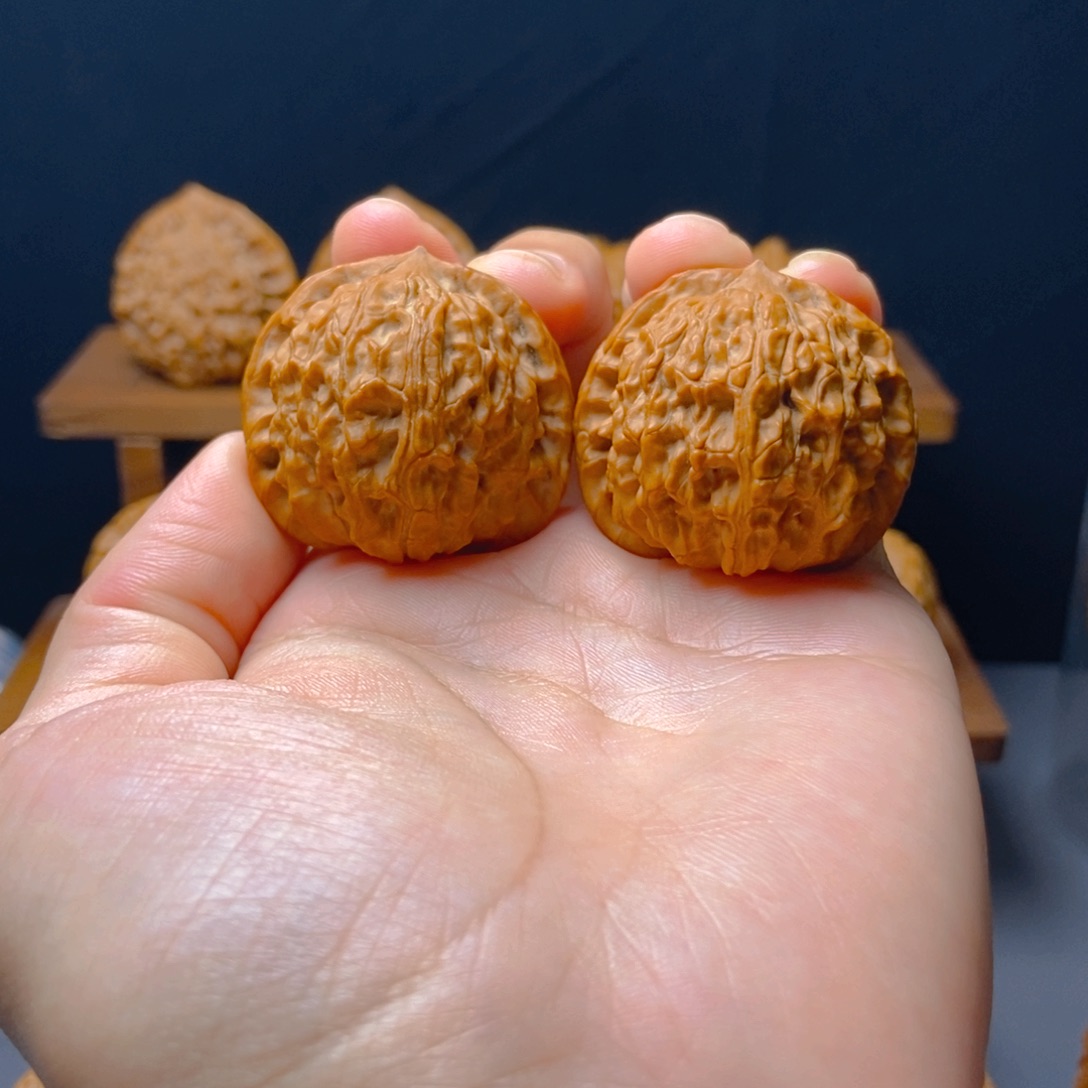 文玩核桃把件磨盘