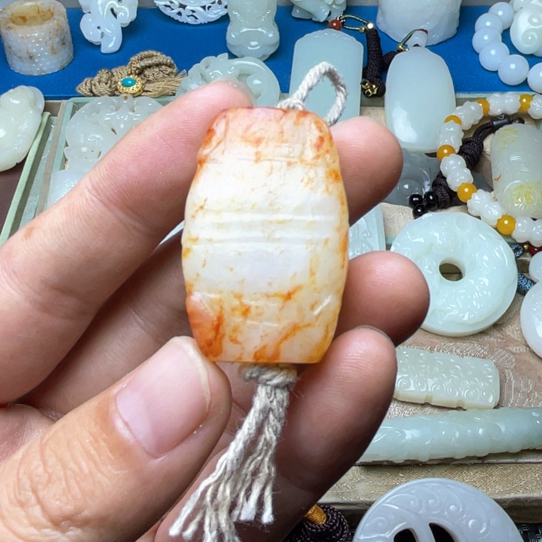 颈饰未镶嵌和田玉（糖玉）五*星