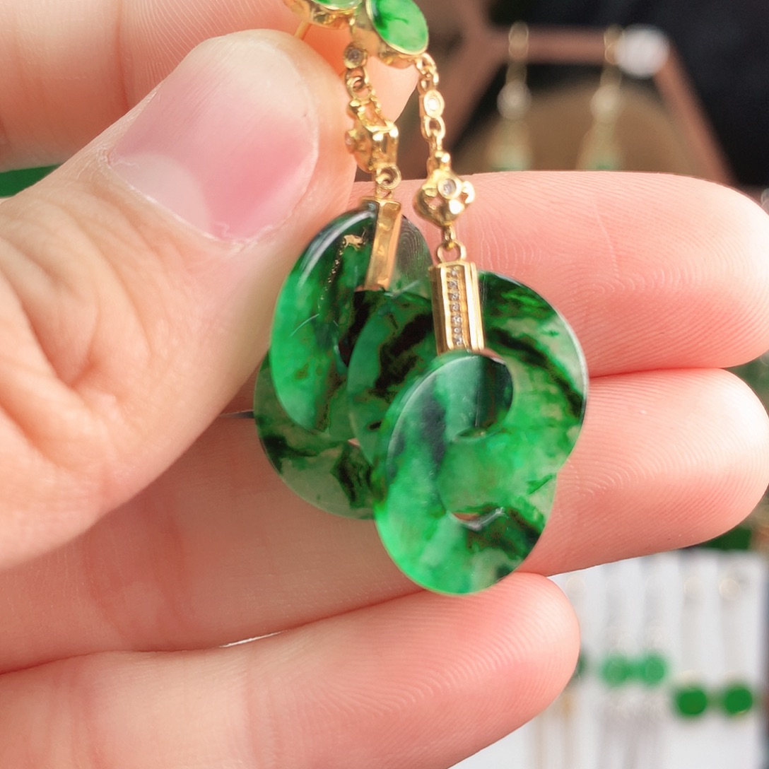 翡翠耳饰18K金镶嵌耳饰