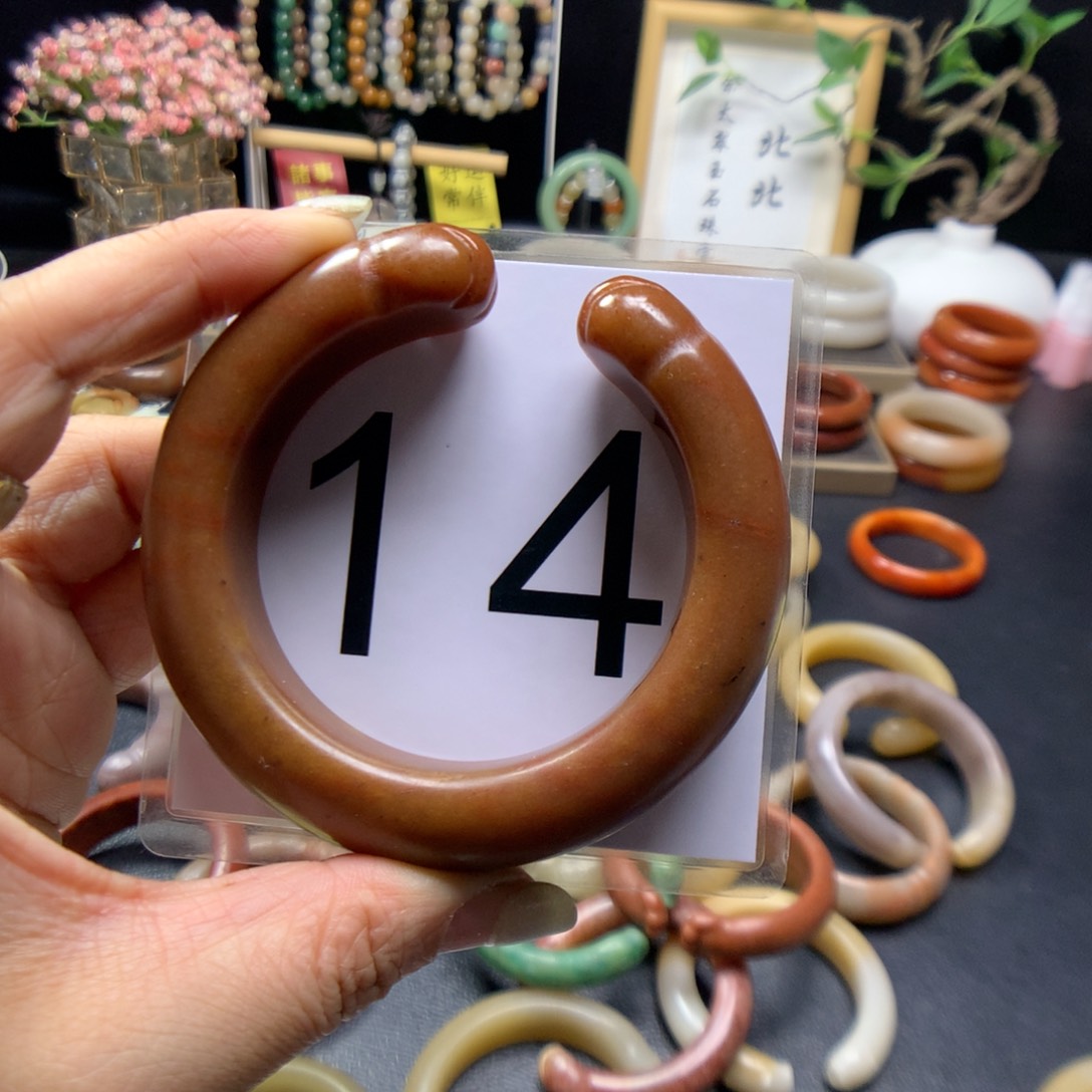 石英质玉手镯未镶嵌天****你