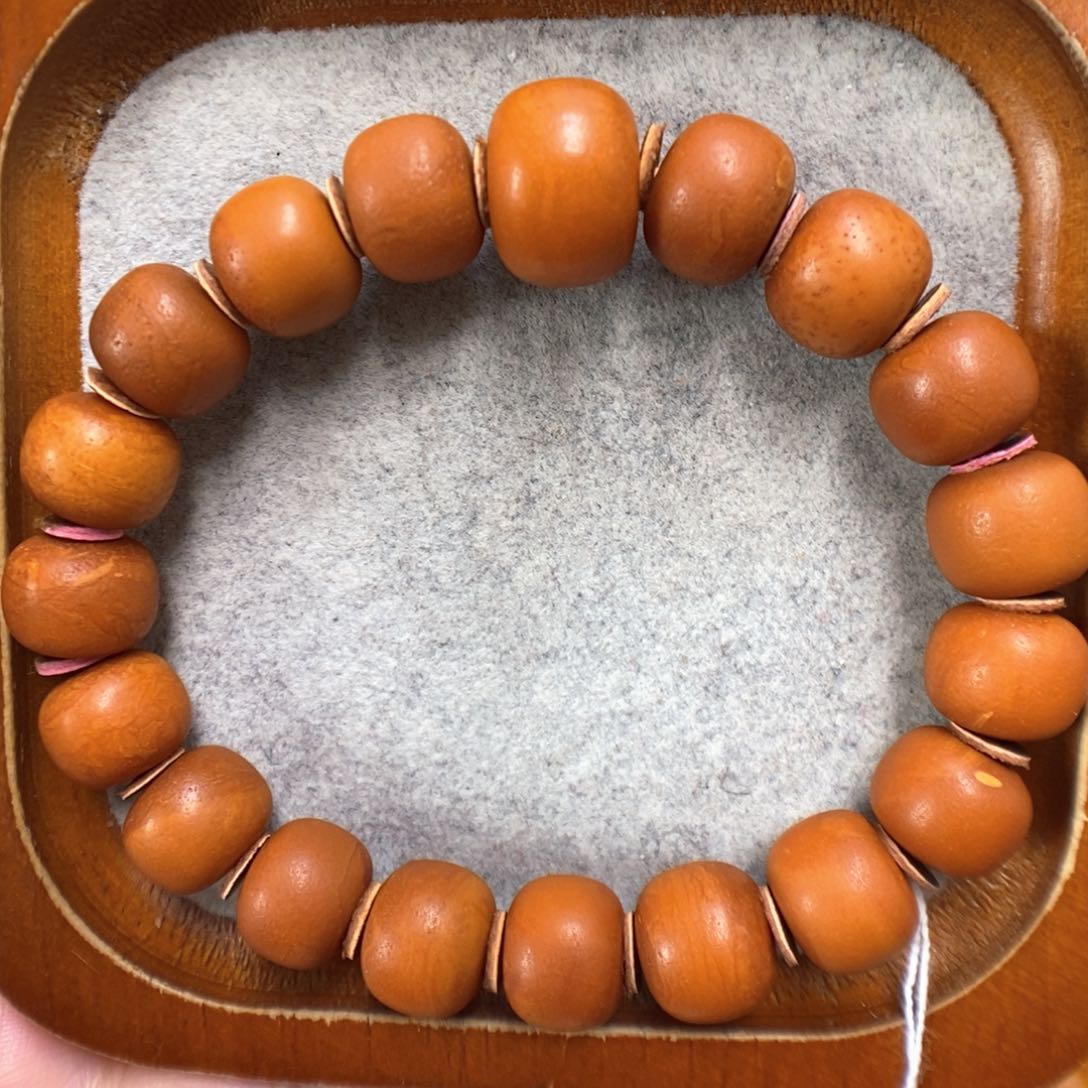 未镶嵌蜜蜡手串蜜蜡