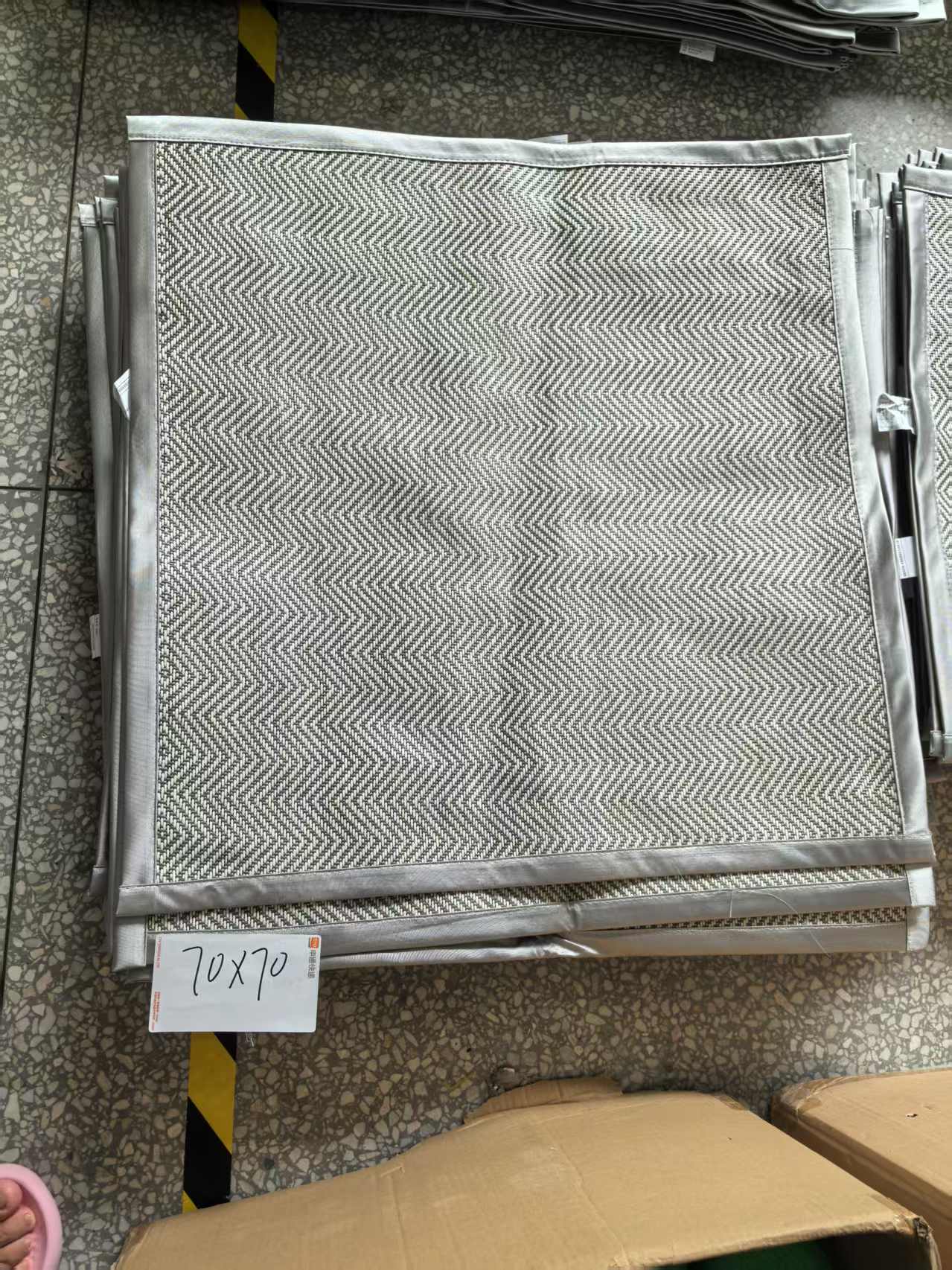 《厚广家》3楼70×70杂款编织沙发垫 发2张 不挑色