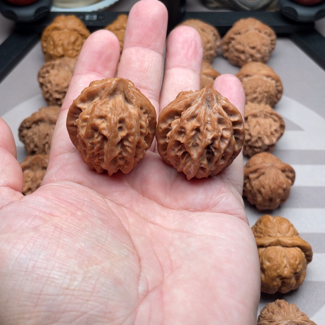 文玩核桃吊坠麦**福大龙