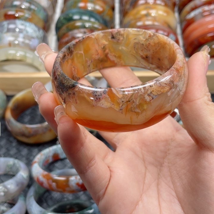 【闪购商品】玛瑙/玉髓手镯未镶嵌空*62