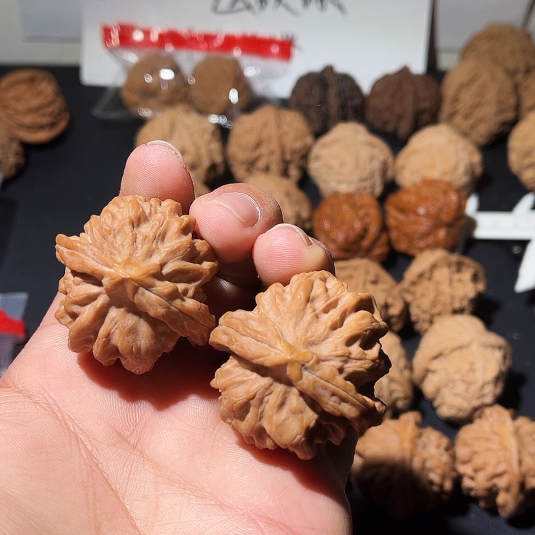 w***.核桃曹大龙文玩核桃