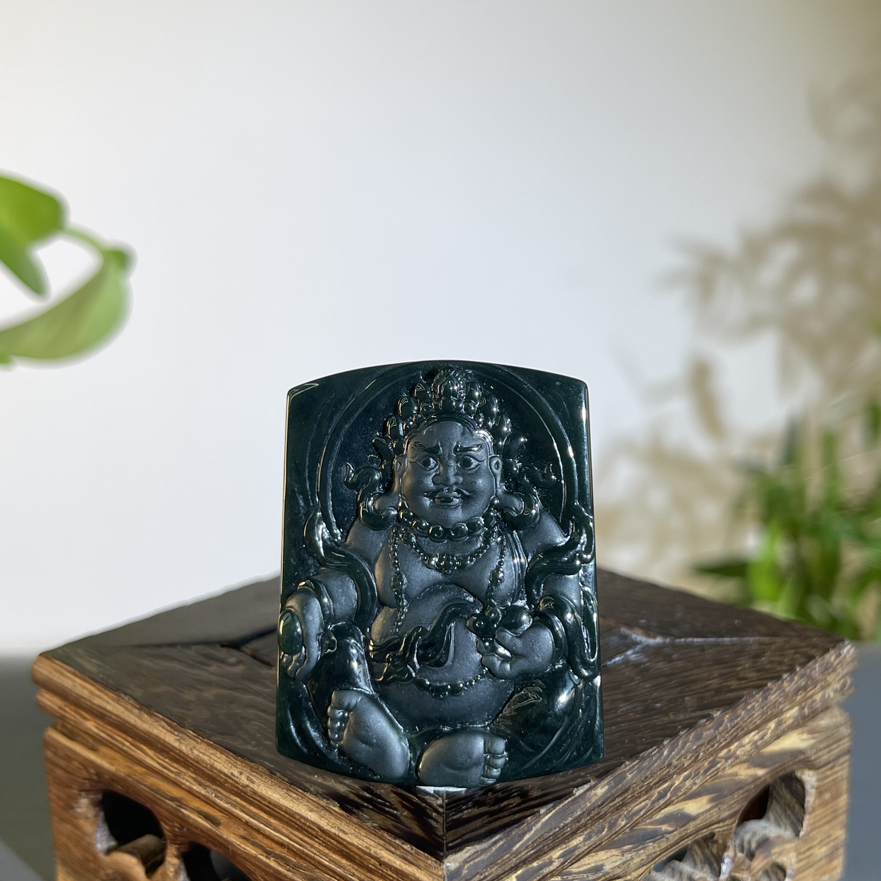 JXW19-157 黑色天然翡翠A货 黑-黄财神