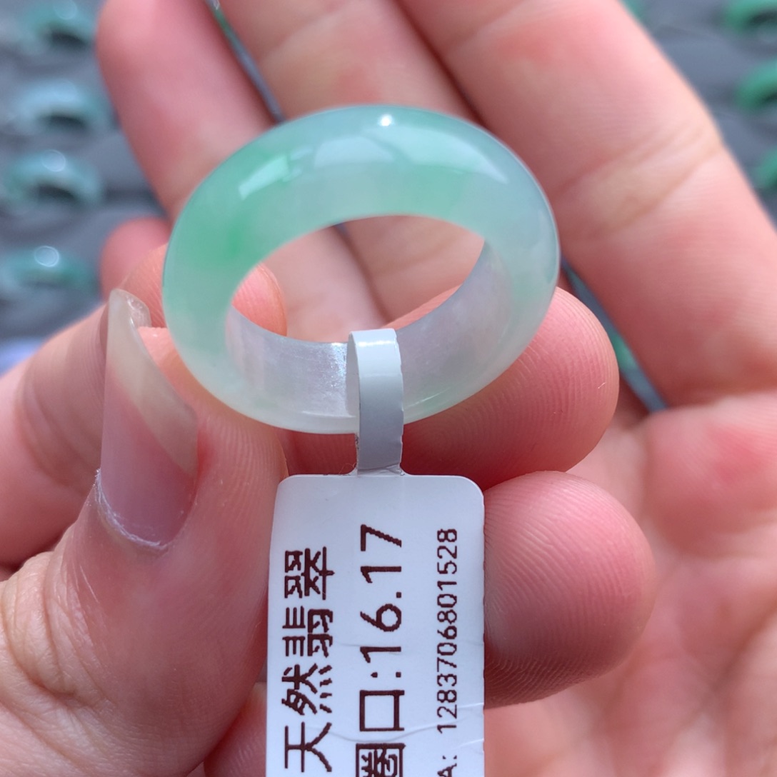 翡翠戒指未镶嵌天然